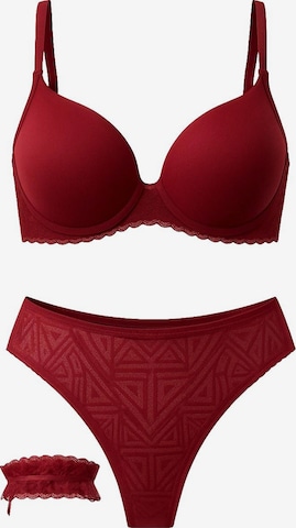 Ensemble de linge C&City en rouge : devant