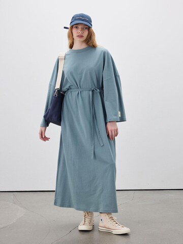 MANUKA Dress in Blue