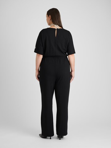Salopeta 'Renata' de la Guido Maria Kretschmer Curvy pe negru