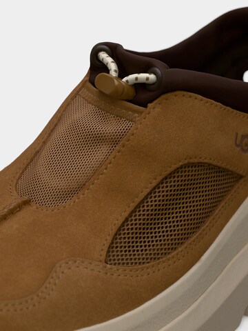 UGG Slip-ons 'Heritage Utility' in Brown