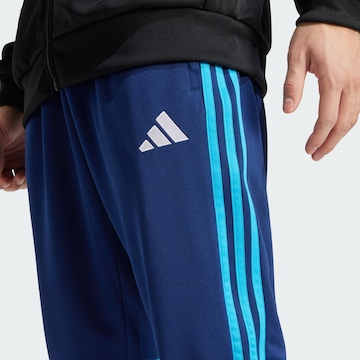 Slimfit Pantaloni sportivi 'Tiro 25 Essentials' di ADIDAS PERFORMANCE in blu