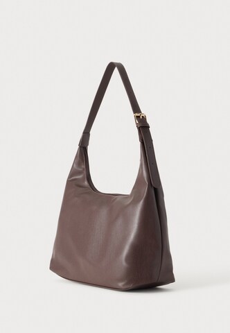 ABOUT YOU Shoulder Bag in Brown