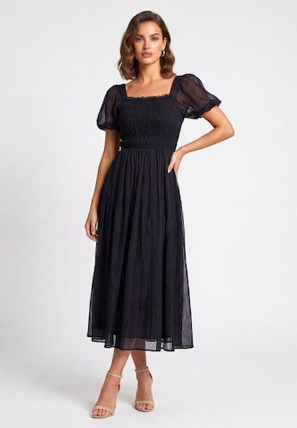 Robe faina en noir : devant