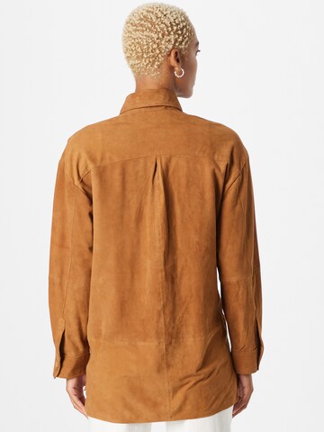 Studio AR Between-Season Jacket in Brown