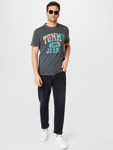 Tommy Jeans T-Shirt 'Collegiate' in Grau