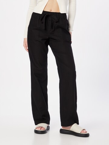 QS Loose fit Trousers in Black: front