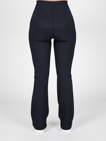 Flared Pantaloni 'Carmen' di Gorilla Wear in blu