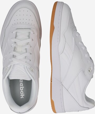 Baskets basses Reebok en blanc