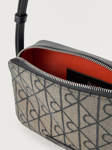 Calvin Klein Taška přes rameno – černá