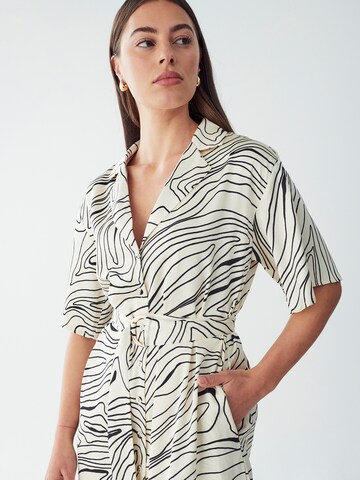 Abito camicia 'MAISEY' di Willa in bianco