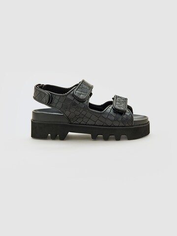 EDITED Sandals 'Taylah' in Black: front