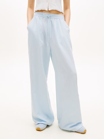 Tommy Jeans Wide leg Broek in Blauw: voorkant