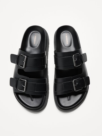 Mule Bershka en noir