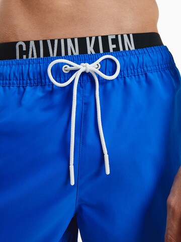 Calvin Klein Swimwear Badeshorts in Blau