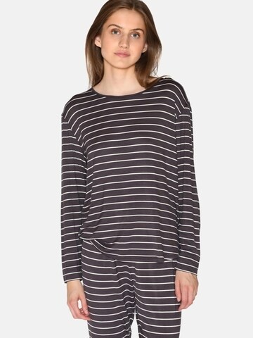 CCDK Copenhagen Tričko ' Nisha ' – černá: přední strana