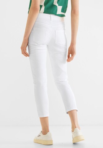 STREET ONE Slimfit Jeans 'York' in Weiß