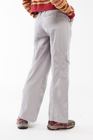 BDG Urban Outfitters Široke hlačnice Kargo hlače | siva barva