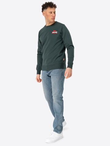LONSDALE Sweatshirt 'Lympstone' in Grün