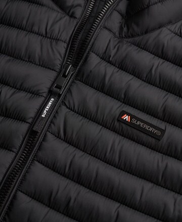 Superdry Bodywarmer 'Fuji Lite' in Zwart
