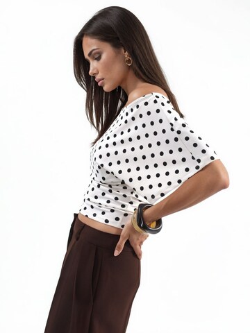 Maglietta 'T-Shirts' di Hiccup in bianco