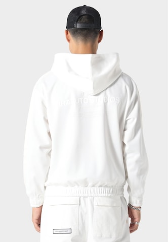 Irasuto Studios Sweatshirt 'Tricote' in Weiß: Vorderseite