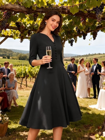 Zapaka Cocktail Dress in Black