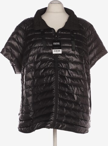 Ulla Popken Jacket & Coat in 9XL in Black: front