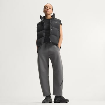 ADIDAS SPORTSWEAR - Chaleco deportivo 'Helionic' en negro