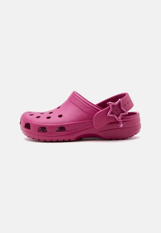 Crocs - Sandalias 'Classic' en rosa: frente