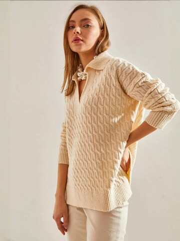 Pullover di Bianco Lucci in beige