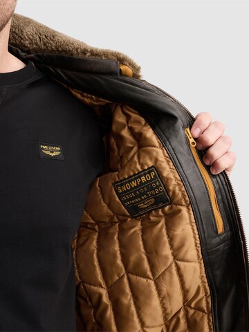PME Legend Välikausitakki 'A-2 Snowprop leather jacket' värissä ruskea