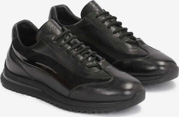 Sneaker bassa di Kazar in nero