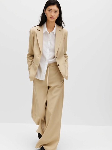 Marks & Spencer Blazer in Beige: front