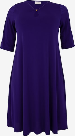 Yoek Dress in Purple: front