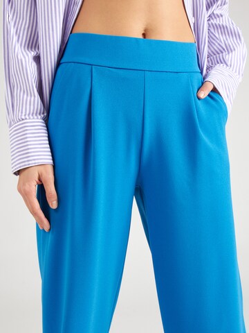 JDY - Perna larga Calças com pregas 'GEGGO' em azul
