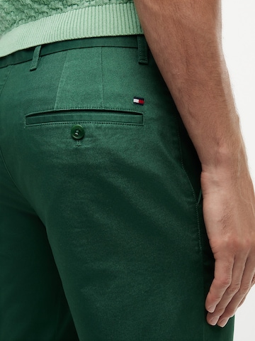 TOMMY HILFIGER Regular Chino trousers 'Denton Ess' in Green