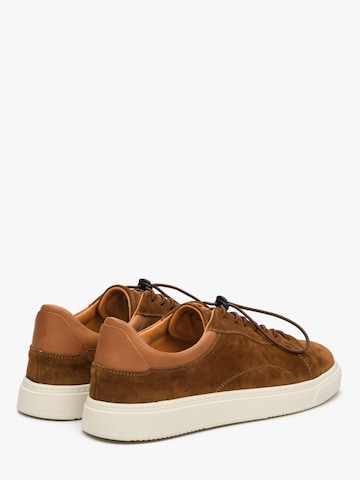 Estro Platform trainers '09-4261' in Brown