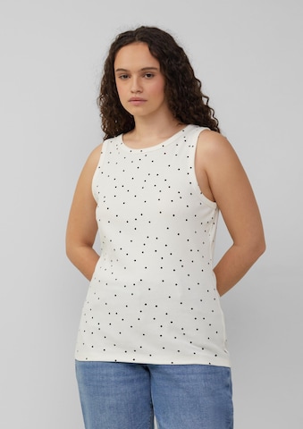 Haut QS en beige : devant