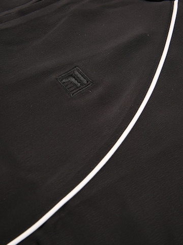 FILA - Sudadera con cremallera en negro