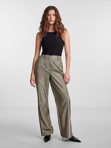 Y.A.S Wide leg Pleated Pants 'STYLES' in Gold