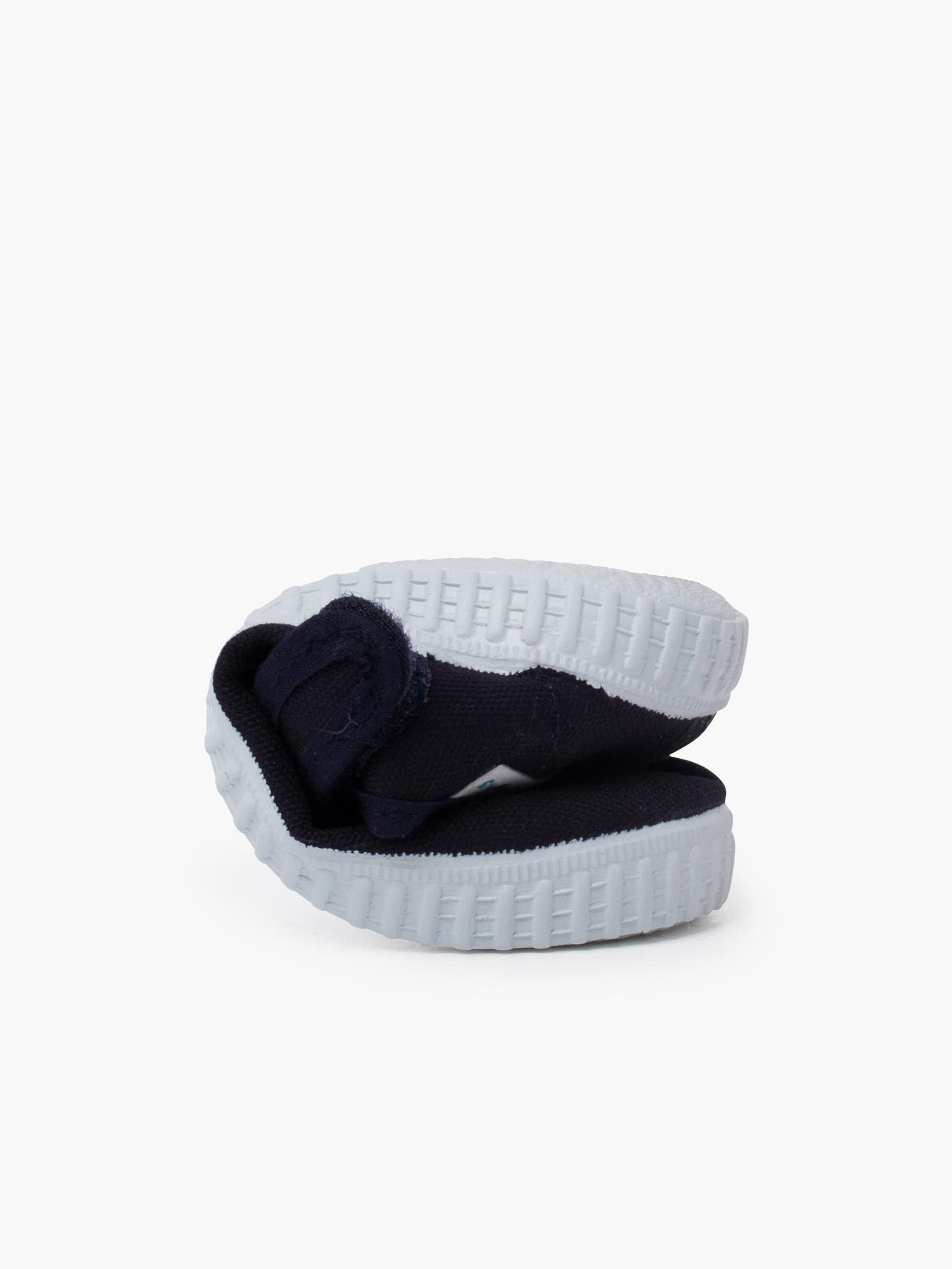 Pisamonas First-Step Shoes in Blue