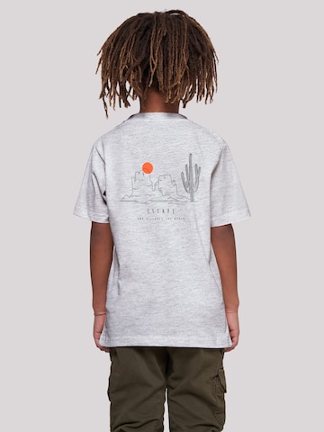 T-Shirt 'Escape Discover the World Savannah Minimalistic' F4NT4STIC en gris