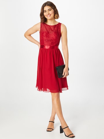 Robe de cocktail MAGIC NIGHTS en rouge