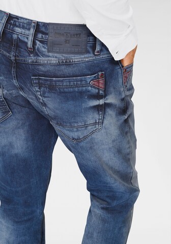 CIPO & BAXX Regular Jeans in Blue