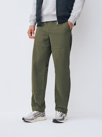 Next Szabványos Cargo nadrágok - zöld: elől