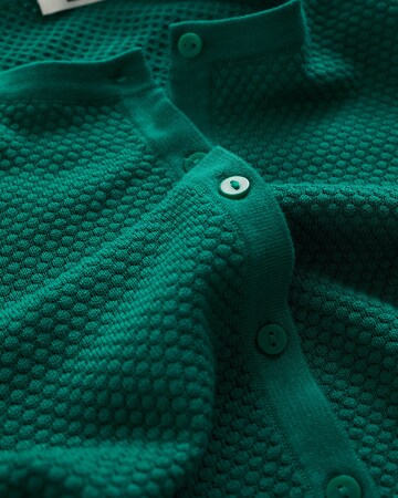 WE Fashion Knit cardigan in Green