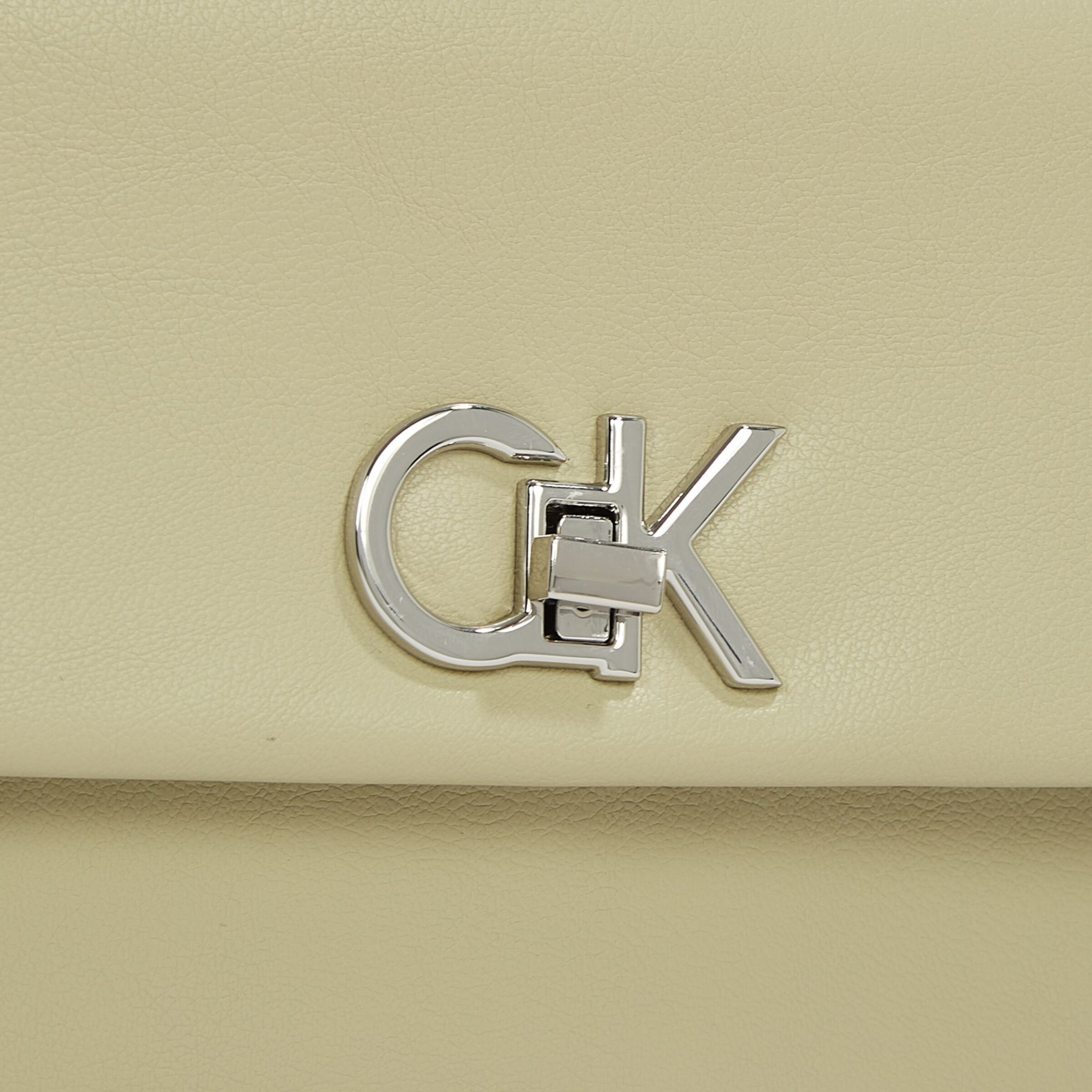 Calvin Klein Crossbody Bag in Green