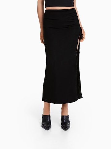 Bershka Skirt in Black: front