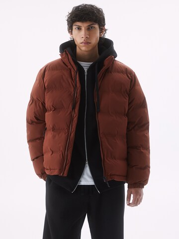 Pull&Bear Winter jacket in Brown: front