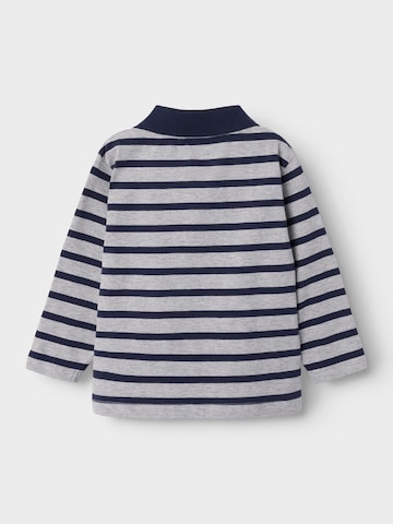 T-Shirt NAME IT en gris